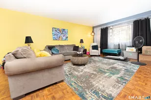 25 Cartright St, Bridgeport, CT 06604 - Photo 3