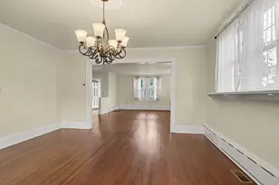 14 Roosevelt St, Norwalk, CT 06851 - Photo 7