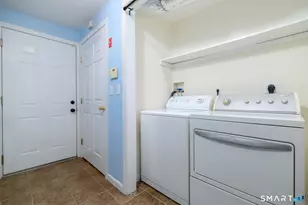 612 Black Rock Tpke, Fairfield, CT 06825 - Photo 17