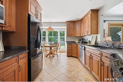 165 Winding Lane, Avon, CT 06001 - Photo 11