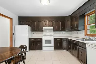 1646 Boston Post Rd, Darien, CT 06820 - Photo 9