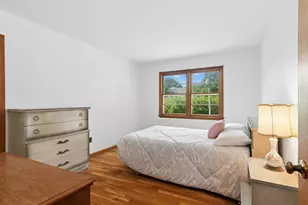 1646 Boston Post Rd, Darien, CT 06820 - Photo 13