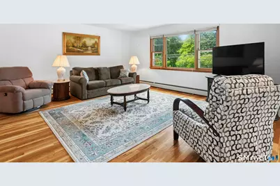1646 Boston Post Road, Darien, CT 06820 - Photo 3
