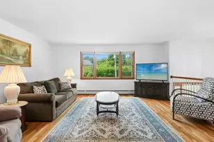 1646 Boston Post Rd, Darien, CT 06820 - Photo 5