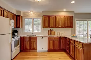 15 Horse Run Hill Rd, Cromwell, CT 06416 - Photo 7
