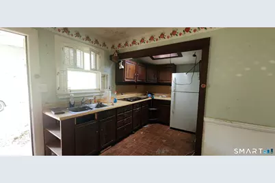 142 Fog Plain Road, Waterford, CT 06385 - Photo 7