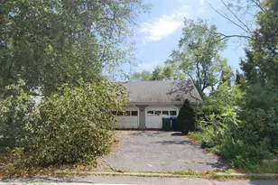 142 Fog Plain Rd, Waterford, CT 06385 - Photo 3