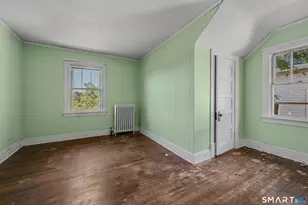 367 Ocean Ave, New London, CT 06320 - Photo 7