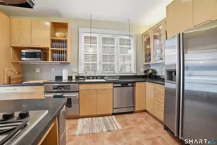505 Edgewood Ave, New Haven, CT 06511 - Photo 15