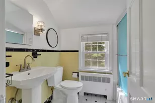 117 Hyde Rd, West Hartford, CT 06117 - Photo 23