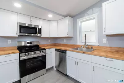 525 East Main Street #22, Branford, CT 06405 - Photo 1