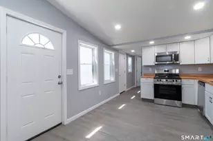 525 E Main St, Branford, CT 06405 - Photo 3