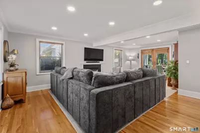 717 Riverside Drive, Fairfield, CT 06824 - Photo 7