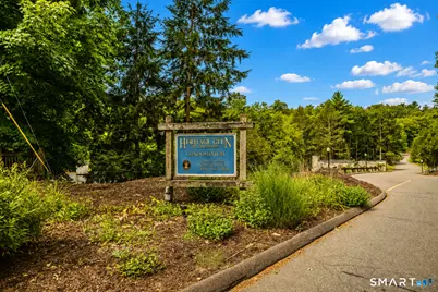4 Carriage Drive #4, Simsbury, CT 06070 - Photo 3