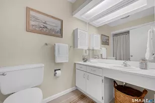 4 Carriage Dr, Simsbury, CT 06070 - Photo 21