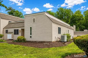 4 Carriage Dr, Simsbury, CT 06070 - Photo 29