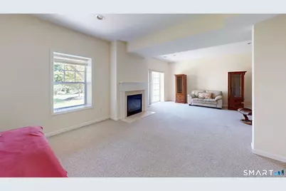 63 Woodcrest Lane #63, Danbury, CT 06810 - Photo 33