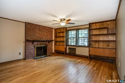 49 Farmstead Lane, Simsbury, CT 06092 - Photo 15