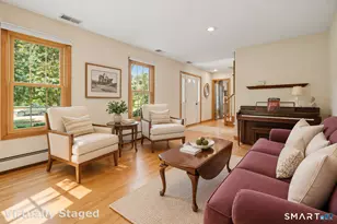 48 Hawthorne Mead Dr, Glastonbury, CT 06033 - Photo 7