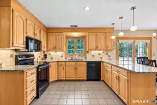48 Hawthorne Mead Dr, Glastonbury, CT 06033 - Photo 15