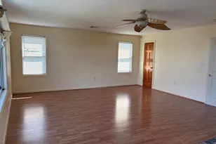 105 Welchs Point Rd, Milford, CT 06460 - Photo 19