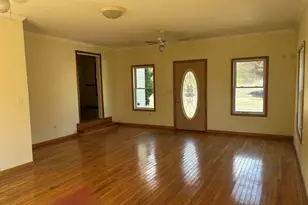 105 Welchs Point Rd, Milford, CT 06460 - Photo 7