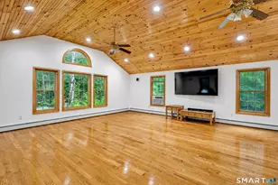 32 School House Rd, Preston, CT 06365 - Photo 5