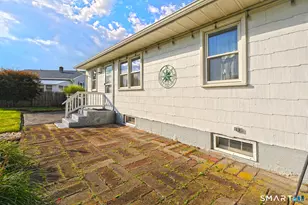 105 Skyline Dr, West Haven, CT 06516 - Photo 3