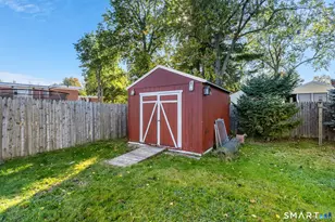 31 Scott St, East Hartford, CT 06118 - Photo 37