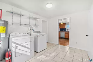 31 Scott St, East Hartford, CT 06118 - Photo 23