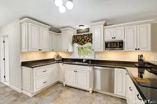 24 Coco Dr, Colchester, CT 06415 - Photo 17