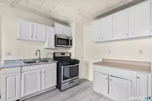 12 Aetna St, Waterbury, CT 06704 - Photo 13