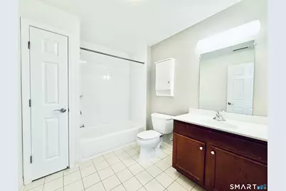 49 Fairgate Drive, Stamford, CT 06902 - Photo 13
