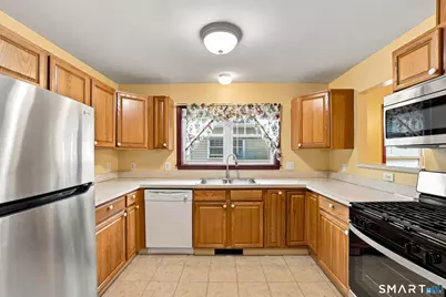 11 Button Street #2nd Floor, New Haven, CT 06519 - Photo 5