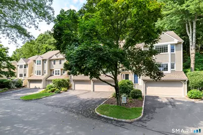133 Governor Trumbull Way #133, Trumbull, CT 06611 - Photo 3