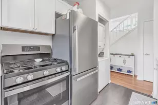 72 Montoya Dr, Branford, CT 06405 - Photo 9