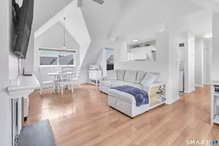 72 Montoya Dr, Branford, CT 06405 - Photo 11