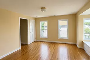 28 Davis St, Danbury, CT 06810 - Photo 9
