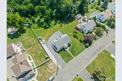 30 Lansing Avenue, Trumbull, CT 06611 - Photo 25