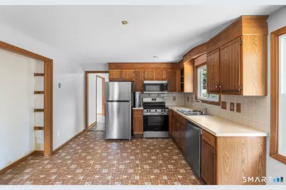 515 Gracey Avenue, Meriden, CT 06451 - Photo 11