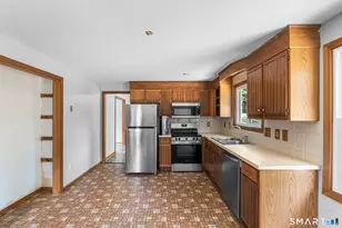 515 Gracey Ave, Meriden, CT 06451 - Photo 11