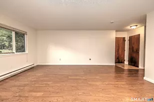 20 Leslie Rd, Bridgeport, CT 06606 - Photo 13