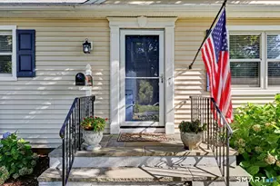3 Seldon Pl, Norwalk, CT 06855 - Photo 3