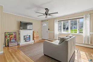12 Cedarwood Ln, Shelton, CT 06484 - Photo 3