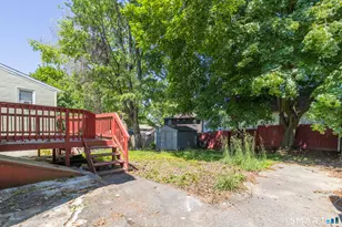 166 Earl Ave, Bridgeport, CT 06606 - Photo 23