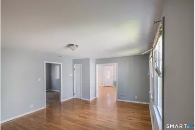 166 Earl Avenue, Bridgeport, CT 06606 - Photo 11