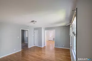 166 Earl Ave, Bridgeport, CT 06606 - Photo 11