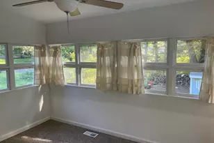 277 Drummond Rd, Orange, CT 06477 - Photo 5