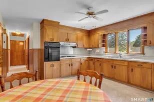 98 Upper State St, North Haven, CT 06473 - Photo 17