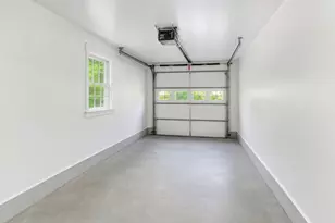36 Norman Rd, Hamden, CT 06514 - Photo 29